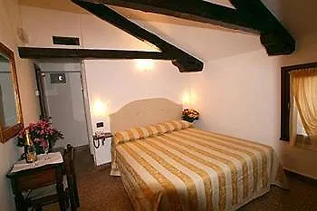 Hotel Mercurio Venice