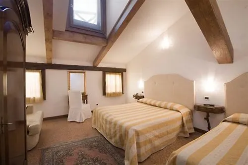 Hotel Mercurio Venice