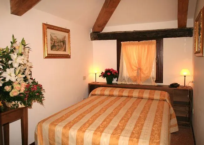 Hotel Mercurio Venice 3*,  Italy